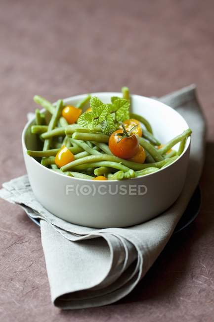 Green bean and salad — Stock Photo