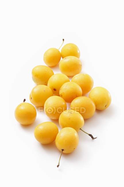 Yellow Mirabelle plums — Stock Photo