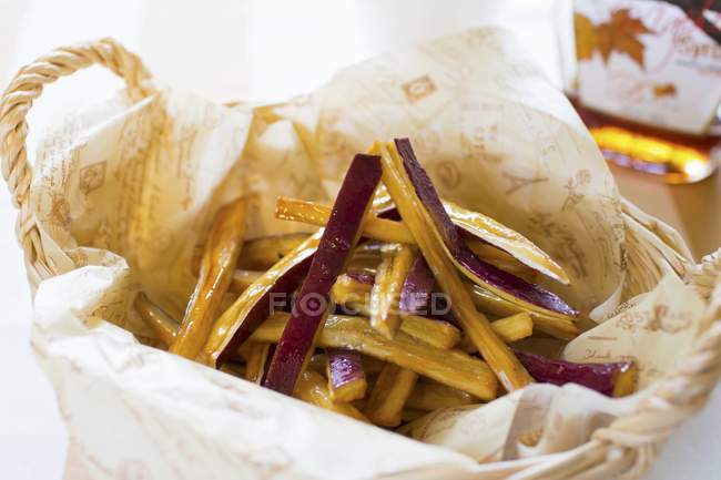 Batata doce vitrificada batatas fritas — Fotografia de Stock
