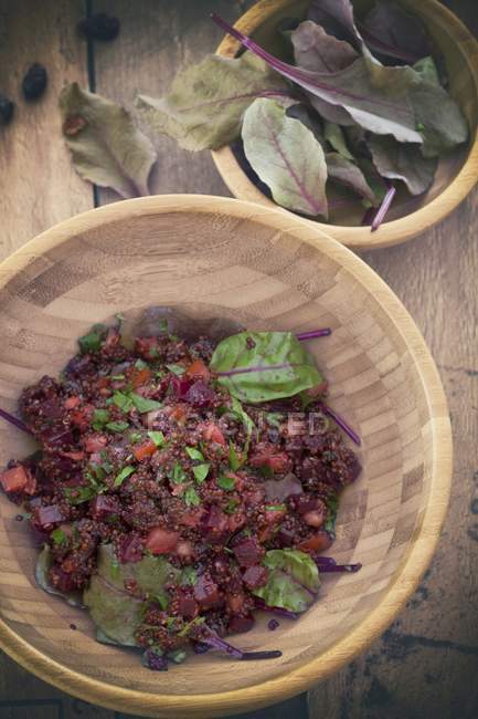 Quinoa salad with beetroot — Stock Photo