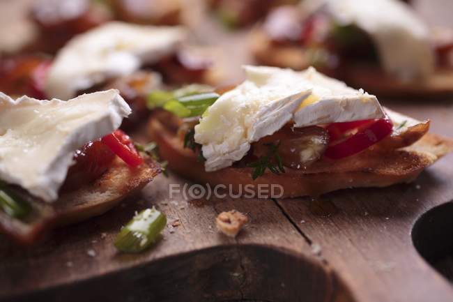 Grilled bread with brie — Stock Photo