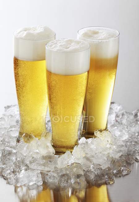 Trois verres de bière — Photo de stock