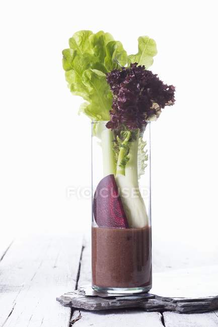 Vegetable smoothie with lettuce — Stock Photo