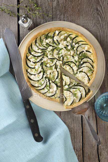 Courgette tart with cheese — Stock Photo