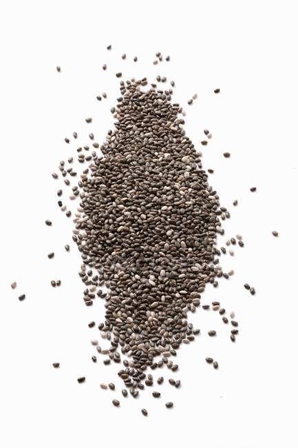 Сырые семена чиа — стоковое фото