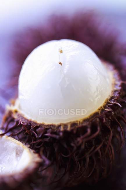 Frisch geöffnetes Rambutan — Stockfoto