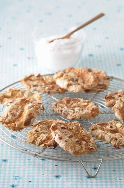 Crispy almond biscuits — Stock Photo