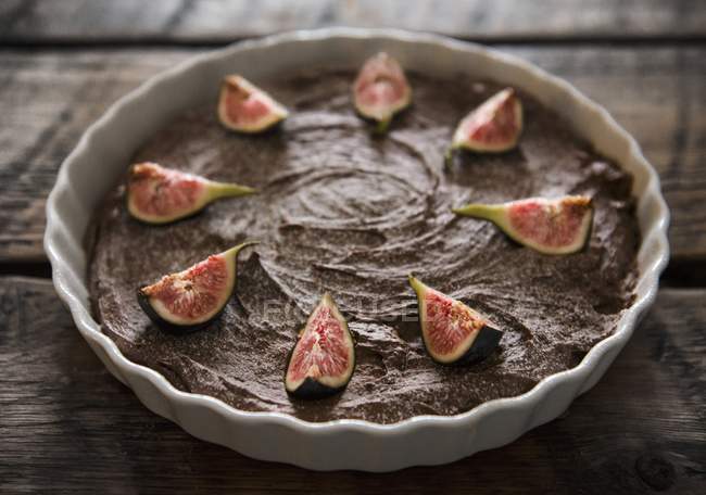 Chocolate tart with figs and ginger — Stock Photo