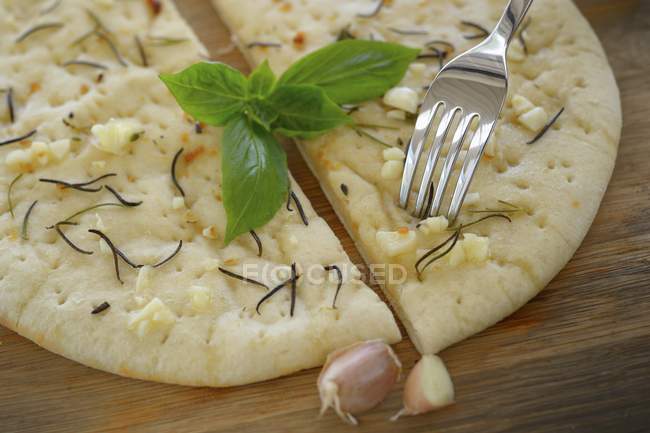 Pizza pane con aglio — Foto stock
