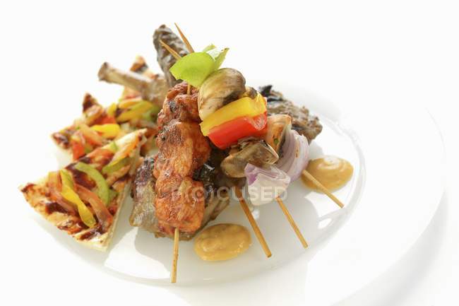 Arabian grill platter — Stock Photo