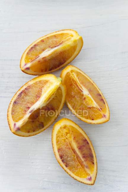 Cuñas de naranja sangre - foto de stock
