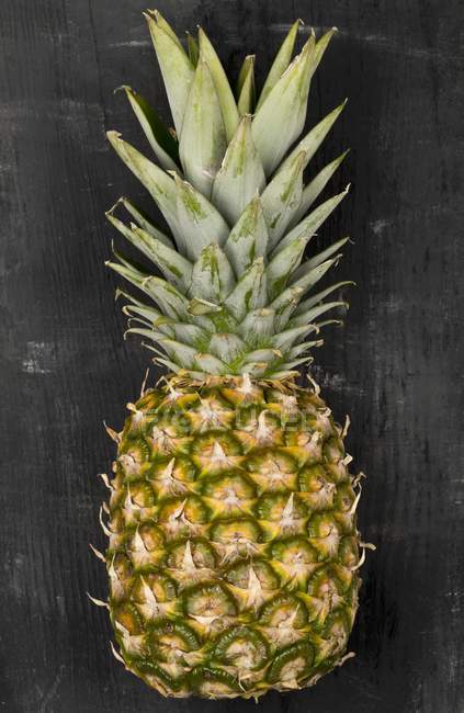 Frische reife Ananas — Stockfoto