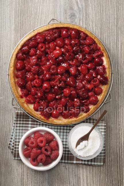 Homemade Raspberry tart — Stock Photo