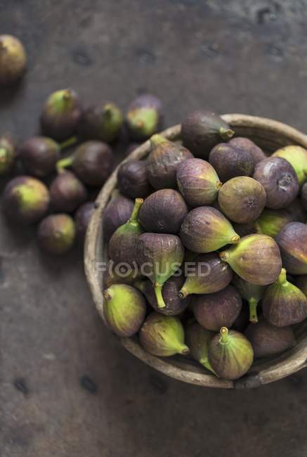Fresh blue figs — Stock Photo