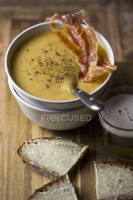 Potato soup with beef — Stock Photo