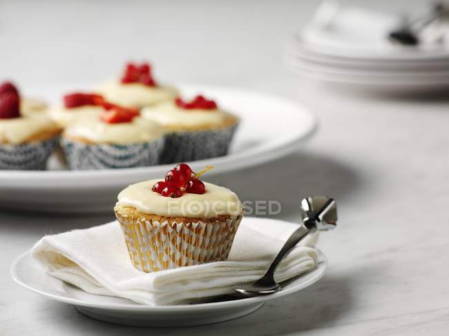 Cupcake mit Zitrone dekoriert — Stockfoto
