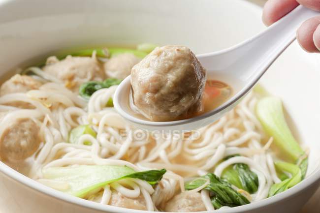 Shanghai noodle meatball soup — Stock Photo