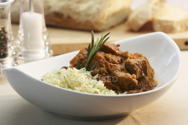 Oxtail ragout with rice — Stock Photo