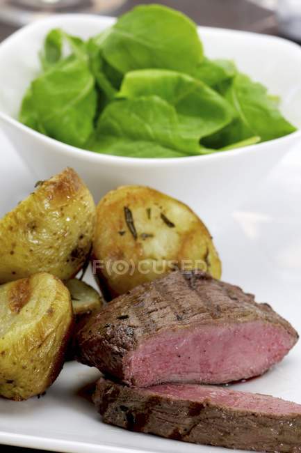 Fried ostrich fillet — Stock Photo