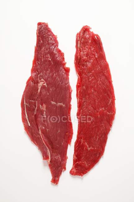 Frische rohe Rindfleischstücke — Stockfoto