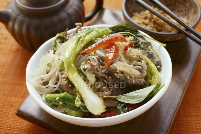 Glass noodles with beef — Stock Photo