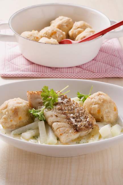 Coalfish fillet with creamy kohlrabi — Stock Photo
