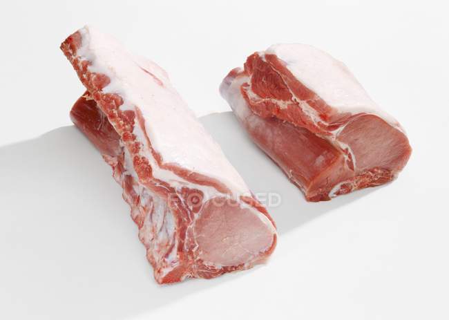 Trozos de lomo de cerdo crudo - foto de stock