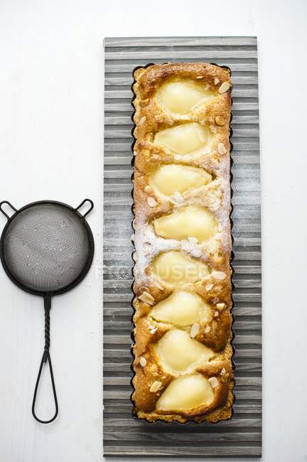 Pear and almond tart — Stock Photo