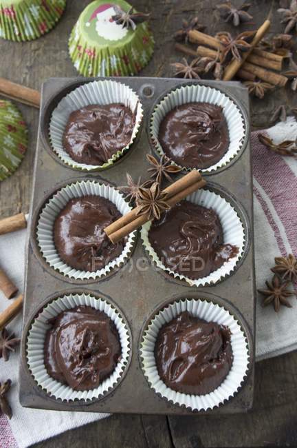 Ungebackene Schokoladenmuffins — Stockfoto