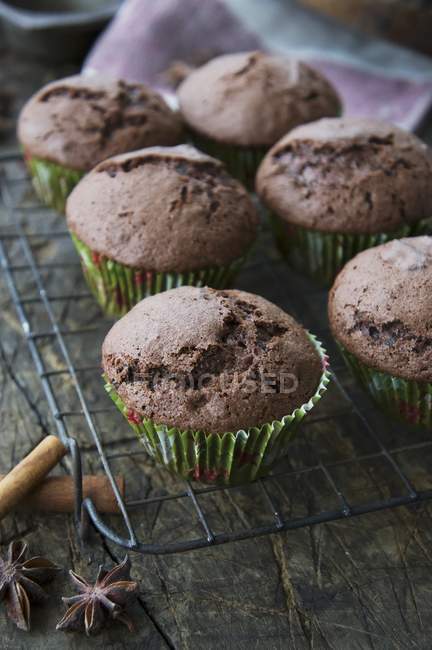 Chocolate muffins with cinnamon — Stock Photo