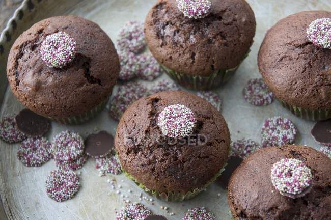 Muffins de chocolate e cereja — Fotografia de Stock