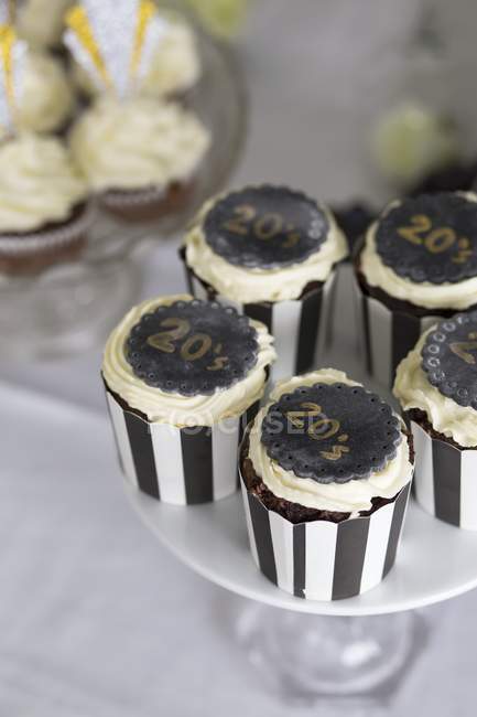 Cupcakes for an Art Deco party — Stock Photo