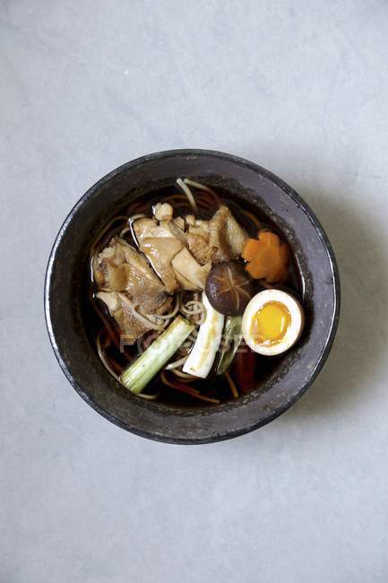 Soba noodle soup with chicken — Stock Photo