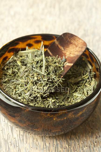 Sencha tea in bowl — Stock Photo