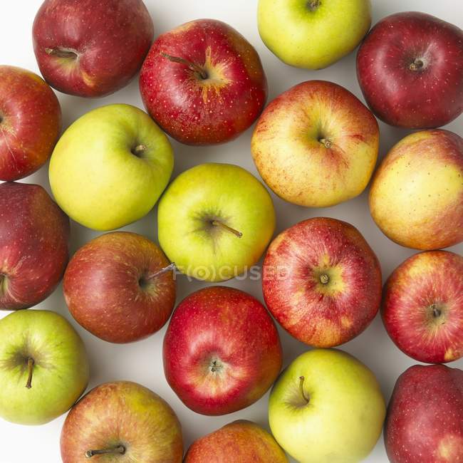 RAW свіжі яблука — стокове фото