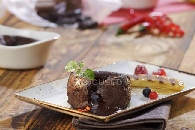 Перець і шоколад торт — Stock Photo