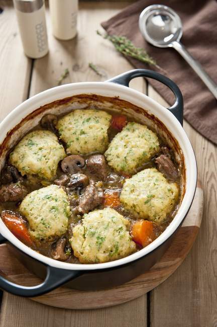 Meat stew with bread — Stock Photo