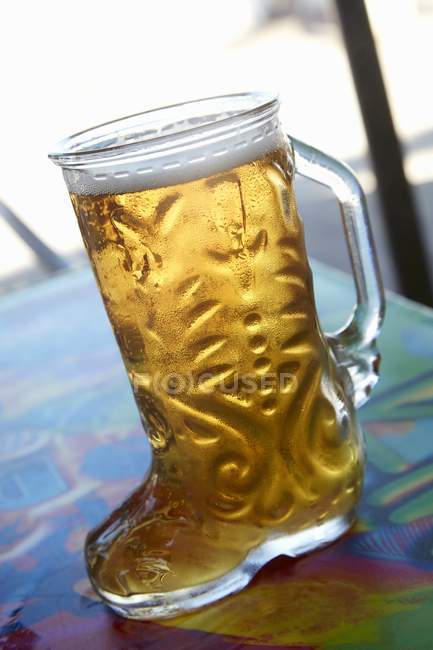Birra in vetro di scarpone — Foto stock