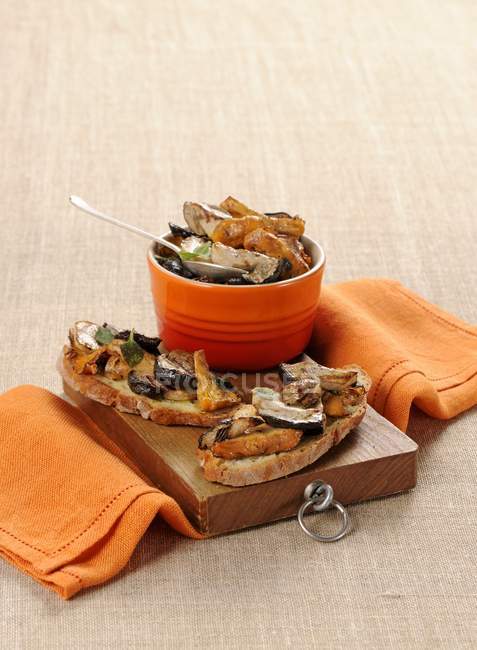 Elevated view of Bruschetta topped with grilled mushrooms — Stock Photo