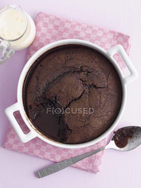 Chocolate pudding in bowl — Stock Photo