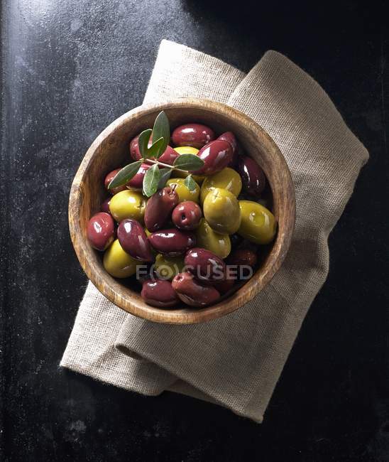Kalamata black and green olives — Stock Photo