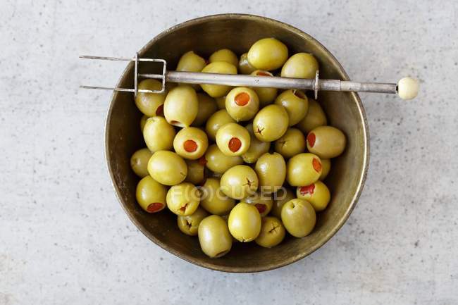 Olive ripiene di peperoni — Foto stock