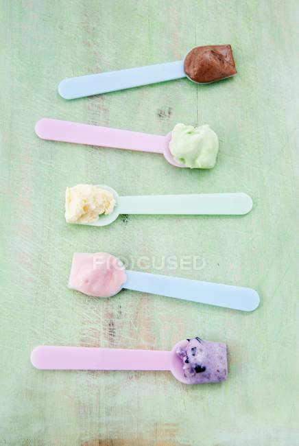 Vari tipi di gelato — Foto stock