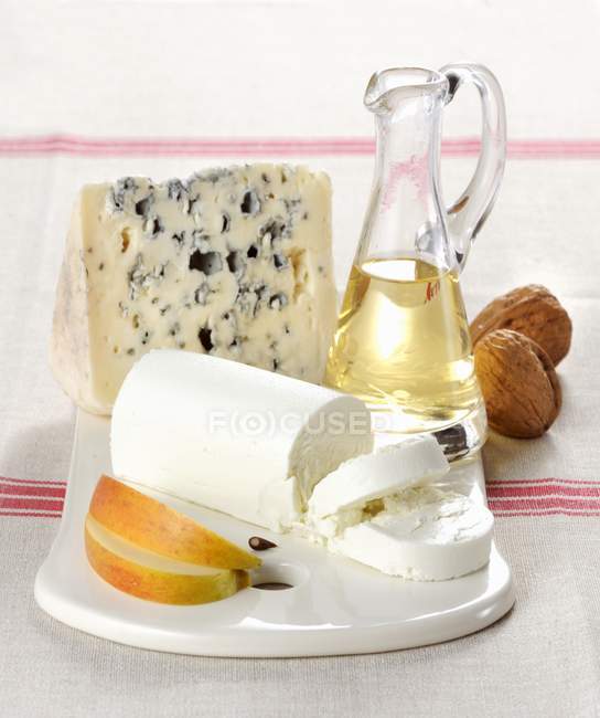 Cheese platter with Roquefort — Stock Photo