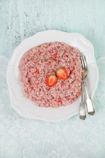 Pudim de arroz de morango — Fotografia de Stock