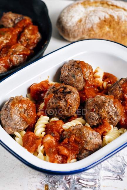Fusilli pasta with meatballs — Stock Photo