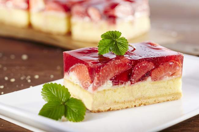 Slice of strawberry cake — Stock Photo