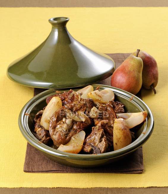 Braised lamb with pears — Stock Photo