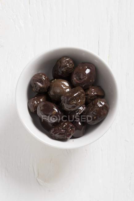 Preserved Passolona di Sicilia olives — Stock Photo