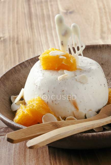 Panna cotta with fillets — Stock Photo